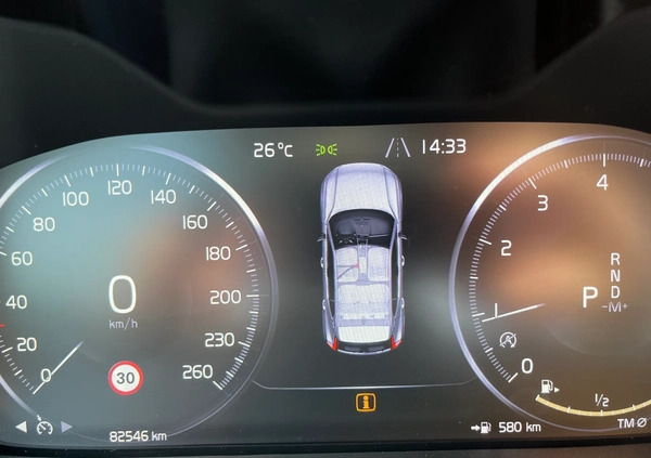 Volvo XC 40 cena 110700 przebieg: 82600, rok produkcji 2019 z Gdynia małe 254